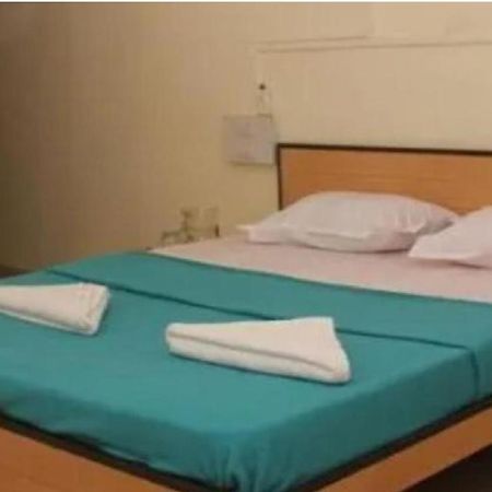 Hotel Chandrawali By Wb Inn Ballia Esterno foto