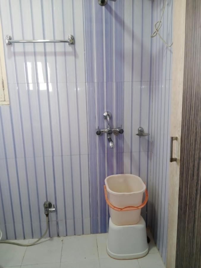Hotel Chandrawali By Wb Inn Ballia Esterno foto