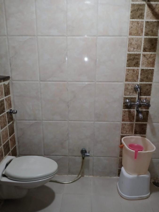Hotel Chandrawali By Wb Inn Ballia Esterno foto
