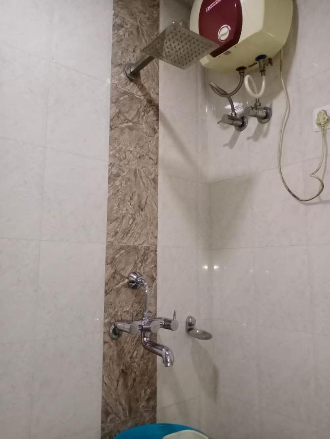 Hotel Chandrawali By Wb Inn Ballia Esterno foto