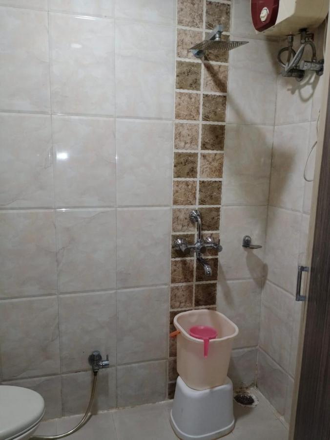 Hotel Chandrawali By Wb Inn Ballia Esterno foto